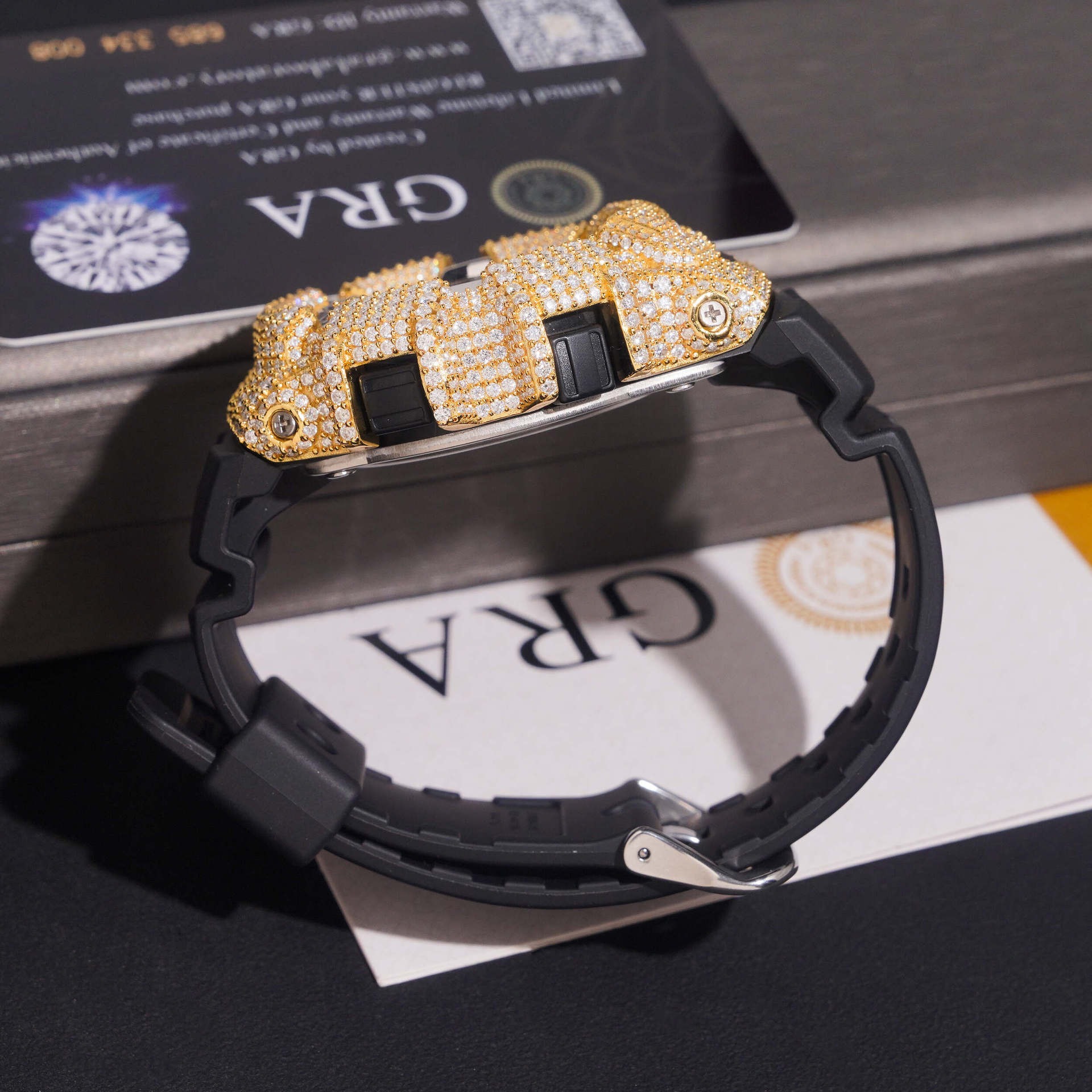 Iced-Out G-Shock Watch Case by - Luxury Watch Levels recension och pris