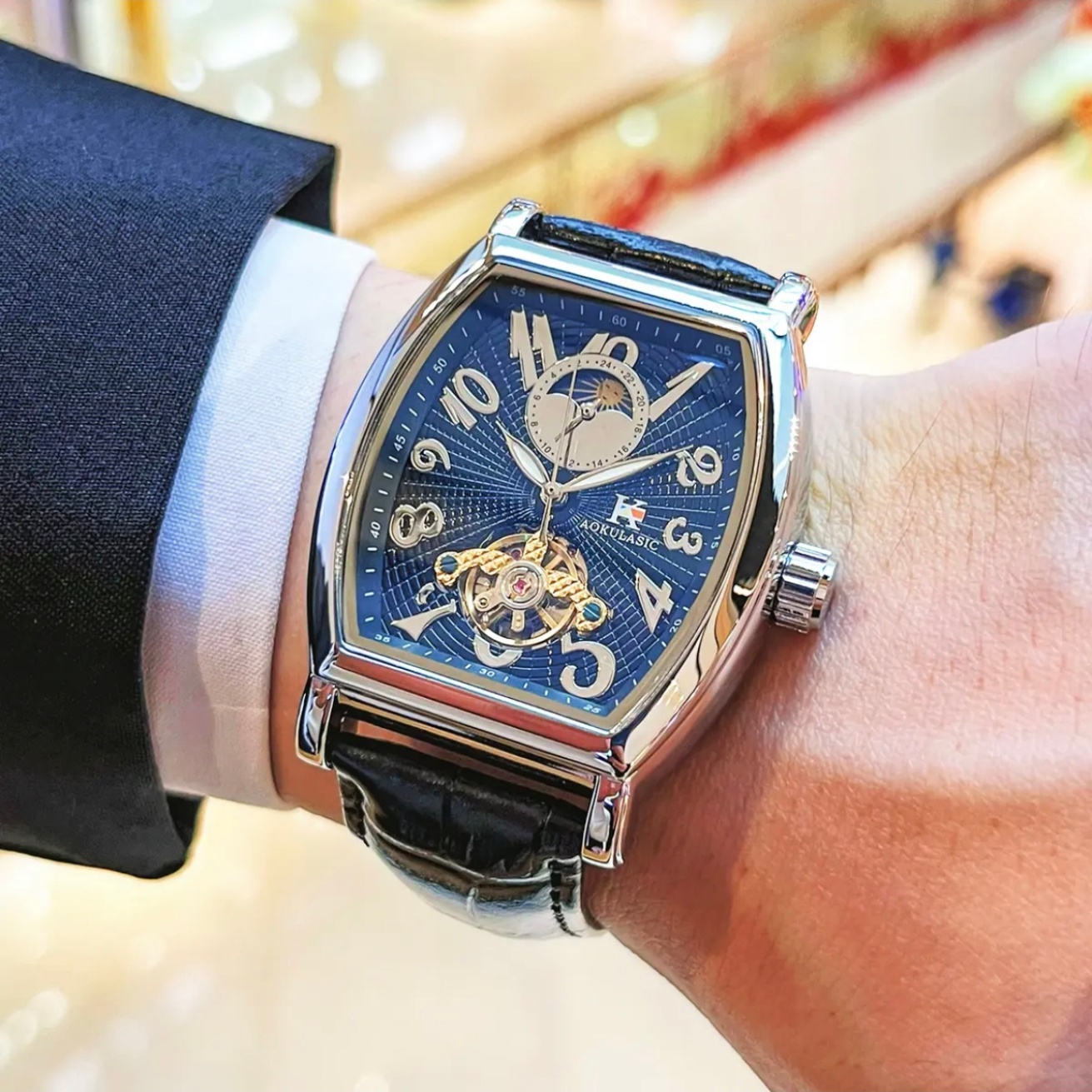 Luxury Business Barrel-Shaped  - Luxury Watch Europe recension och pris