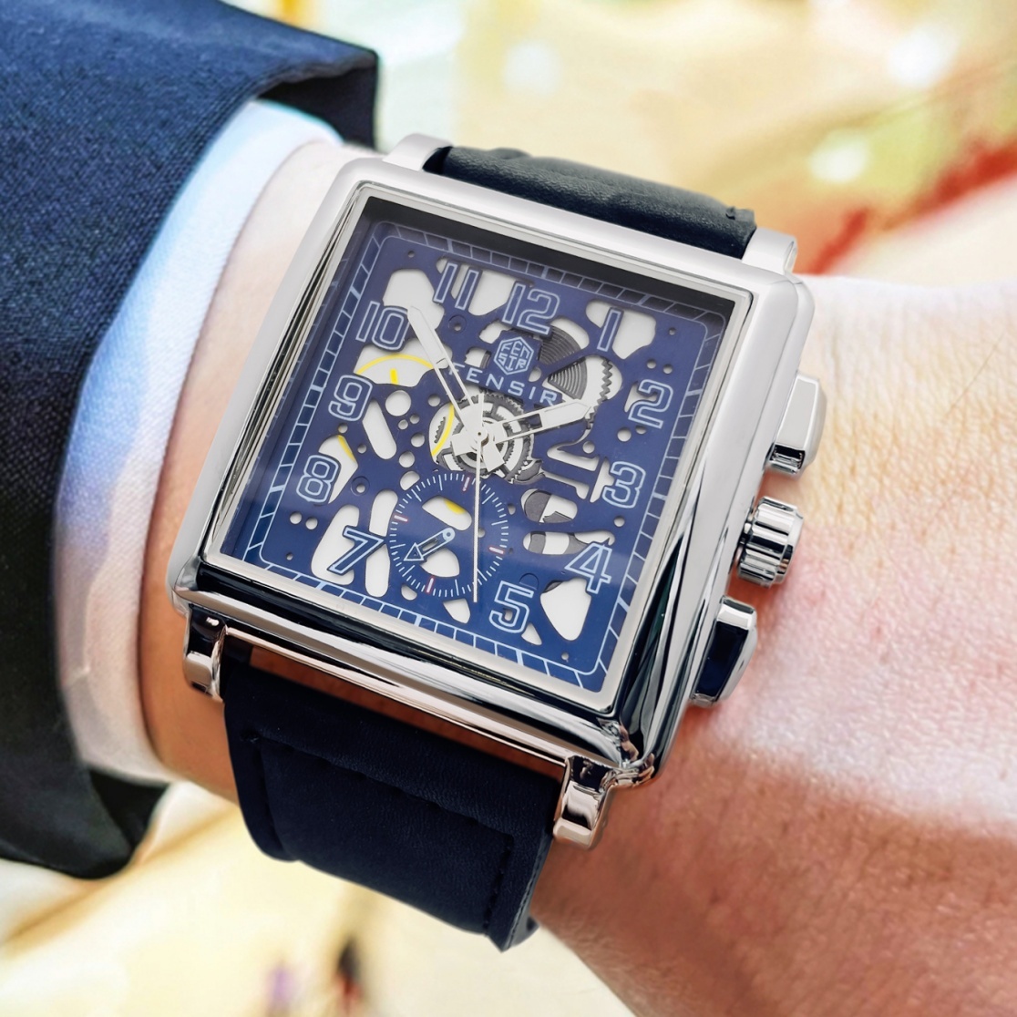 A Popular Foreign Trade Item:  - Luxury Watch Offers recension och pris
